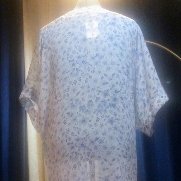 Rachel Zoe Semi-Sheer Blue Floral Kimono / Duster One Size - Picture 6 of 15